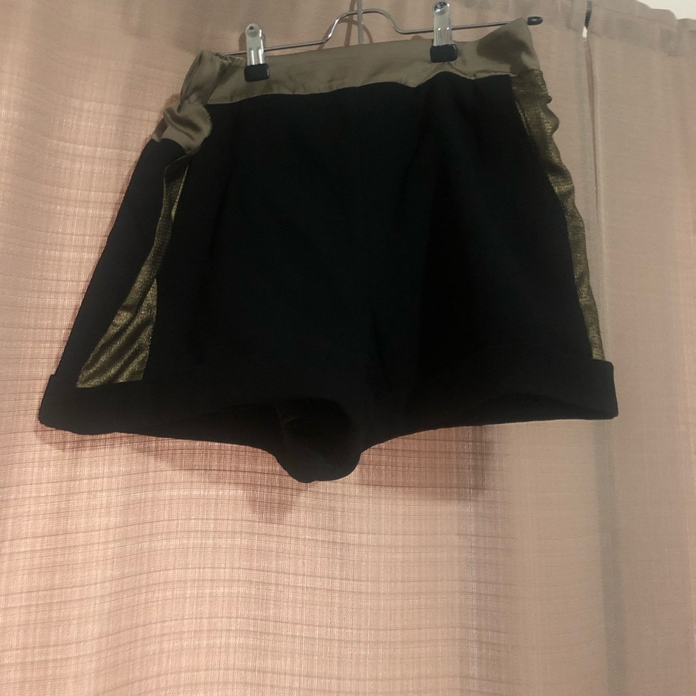 Forever 21 shorts size L